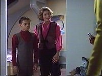 tng-053-03.jpg